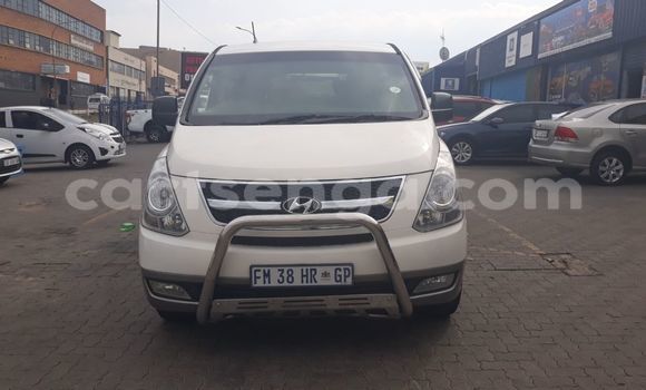 Buy Used Hyundai H1 White Car in Big Bend in Lubombo Buy Used Hyundai H1 White Car in Big Bend in Lubombo