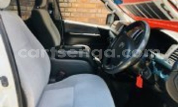 Buy Used Toyota Dolphin White Car in Big Bend in Lubombo Buy Used Toyota Dolphin White Car in Big Bend in Lubombo