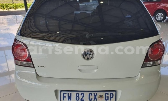 Nunua Ilio tumika Volkswagen Polo White Gari ndani ya Mbabane nchini Manzini Nunua Ilio tumika Volkswagen Polo White Gari ndani ya Mbabane nchini Manzini