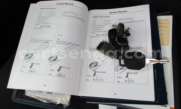 Nunua Ilio tumika Land Rover Defender Green Gari ndani ya Mbabane nchini Manzini Nunua Ilio tumika Land Rover Defender Green Gari ndani ya Mbabane nchini Manzini