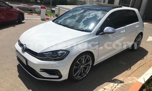 Acheter Occasion Voiture Volkswagen Golf R Blanc à Manzini, Manzini Acheter Occasion Voiture Volkswagen Golf R Blanc à Manzini, Manzini