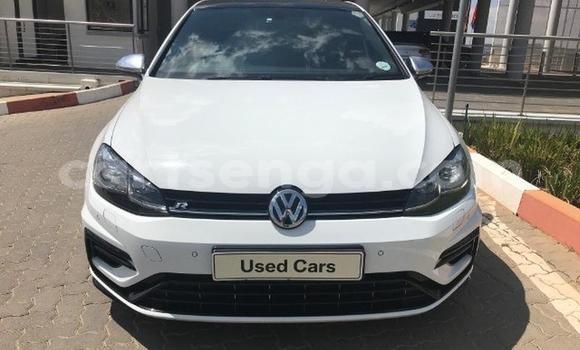 Acheter Occasion Voiture Volkswagen Golf R Blanc à Manzini, Manzini Acheter Occasion Voiture Volkswagen Golf R Blanc à Manzini, Manzini