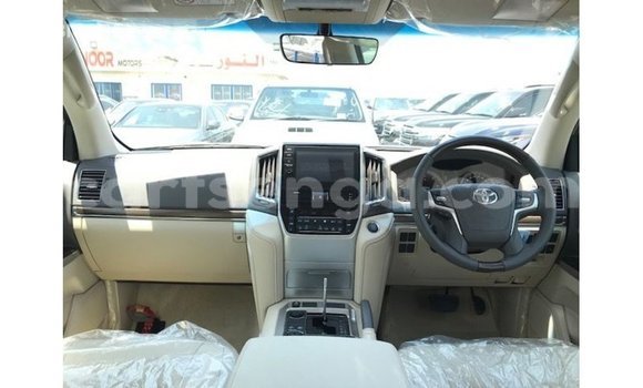 Buy Import Toyota Land Cruiser Blue Car in Import - Dubai in Hhohho Buy Import Toyota Land Cruiser Blue Car in Import - Dubai in Hhohho