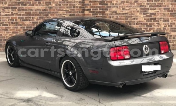 Nunua Ilio tumika Ford Mustang Silver Gari ndani ya Mbabane nchini Manzini Nunua Ilio tumika Ford Mustang Silver Gari ndani ya Mbabane nchini Manzini