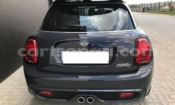 Nunua Ilio tumika MINI Cooper Black Gari ndani ya Mbabane nchini Manzini Nunua Ilio tumika MINI Cooper Black Gari ndani ya Mbabane nchini Manzini