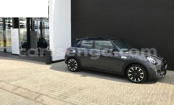 Nunua Ilio tumika MINI Cooper Black Gari ndani ya Mbabane nchini Manzini Nunua Ilio tumika MINI Cooper Black Gari ndani ya Mbabane nchini Manzini