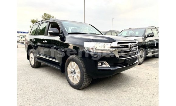 Nunua Imported Toyota Land Cruiser Black Gari ndani ya Import - Dubai nchini Hhohho Nunua Imported Toyota Land Cruiser Black Gari ndani ya Import - Dubai nchini Hhohho