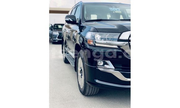 Nunua Imported Toyota Land Cruiser Black Gari ndani ya Import - Dubai nchini Hhohho Nunua Imported Toyota Land Cruiser Black Gari ndani ya Import - Dubai nchini Hhohho