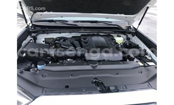 Buy Import Toyota 4Runner White Car in Import - Dubai in Hhohho Buy Import Toyota 4Runner White Car in Import - Dubai in Hhohho