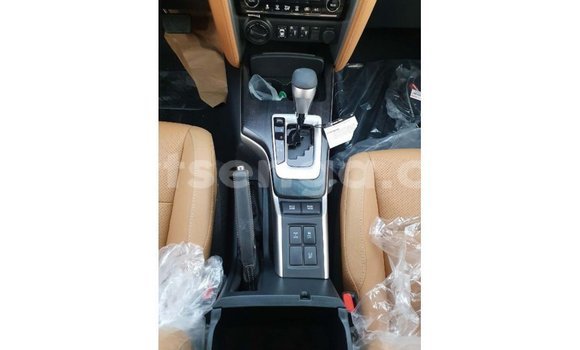 Nunua Imported Toyota Fortuner White Gari ndani ya Import - Dubai nchini Hhohho Nunua Imported Toyota Fortuner White Gari ndani ya Import - Dubai nchini Hhohho