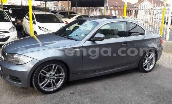 Nunua Ilio tumika BMW 1–Series Silver Gari ndani ya Mbabane nchini Manzini Nunua Ilio tumika BMW 1–Series Silver Gari ndani ya Mbabane nchini Manzini