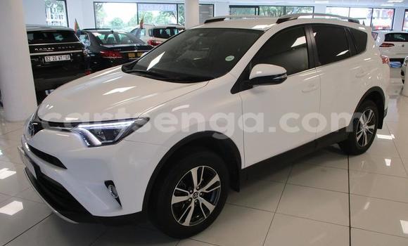 Acheter Occasion Voiture Toyota RAV4 Blanc à Manzini, Manzini Acheter Occasion Voiture Toyota RAV4 Blanc à Manzini, Manzini