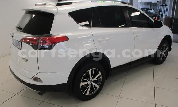 Acheter Occasion Voiture Toyota RAV4 Blanc à Manzini, Manzini Acheter Occasion Voiture Toyota RAV4 Blanc à Manzini, Manzini
