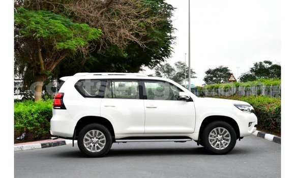 Buy Import Toyota Prado White Car in Import - Dubai in Hhohho Buy Import Toyota Prado White Car in Import - Dubai in Hhohho