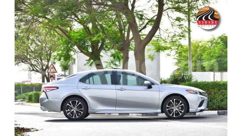 Big with watermark toyota camry hhohho import dubai 17103