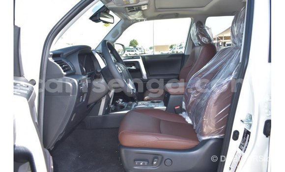 Buy Import Toyota 4Runner White Car in Import - Dubai in Hhohho Buy Import Toyota 4Runner White Car in Import - Dubai in Hhohho