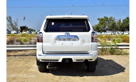 Buy Import Toyota 4Runner White Car in Import - Dubai in Hhohho Buy Import Toyota 4Runner White Car in Import - Dubai in Hhohho