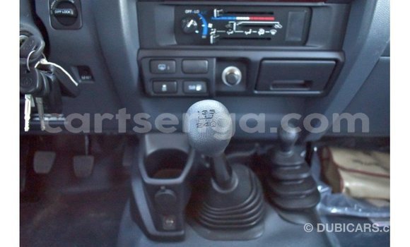 Buy Import Toyota Land Cruiser Beige Car in Import - Dubai in Hhohho Buy Import Toyota Land Cruiser Beige Car in Import - Dubai in Hhohho