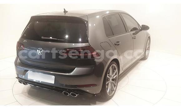 Nunua Ilio tumika Volkswagen Golf R Black Gari ndani ya Mbabane nchini Manzini Nunua Ilio tumika Volkswagen Golf R Black Gari ndani ya Mbabane nchini Manzini
