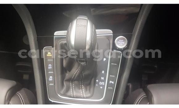Nunua Ilio tumika Volkswagen Golf R Black Gari ndani ya Mbabane nchini Manzini Nunua Ilio tumika Volkswagen Golf R Black Gari ndani ya Mbabane nchini Manzini
