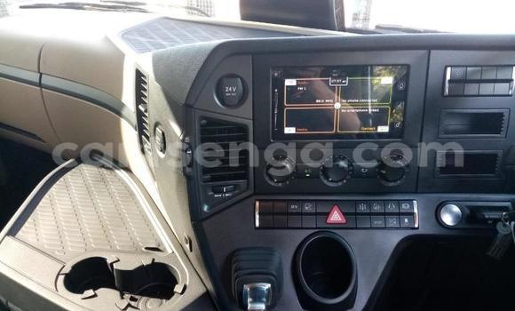 Acheter Occasion Utilitaire Mercedes‒Benz 2644 Blanc à Bulembu, Hhohho Acheter Occasion Utilitaire Mercedes‒Benz 2644 Blanc à Bulembu, Hhohho