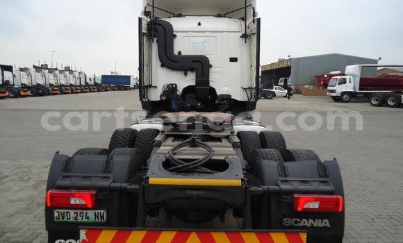 Nunua Ilio tumika Scania R420 White Lori ndani ya Ezulwini nchini Hhohho Nunua Ilio tumika Scania R420 White Lori ndani ya Ezulwini nchini Hhohho