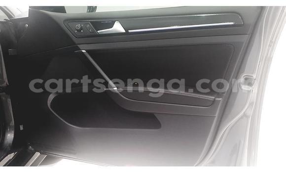 Nunua Ilio tumika Volkswagen Golf R Black Gari ndani ya Mbabane nchini Manzini Nunua Ilio tumika Volkswagen Golf R Black Gari ndani ya Mbabane nchini Manzini