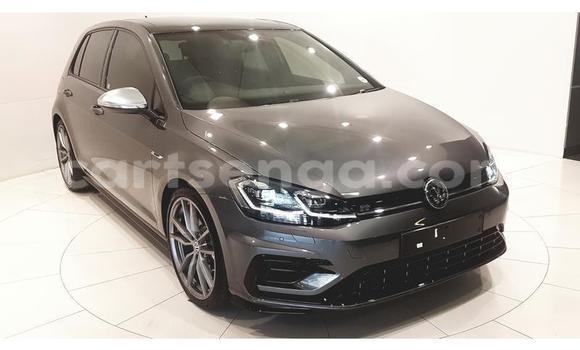 Nunua Ilio tumika Volkswagen Golf R Black Gari ndani ya Mbabane nchini Manzini Nunua Ilio tumika Volkswagen Golf R Black Gari ndani ya Mbabane nchini Manzini