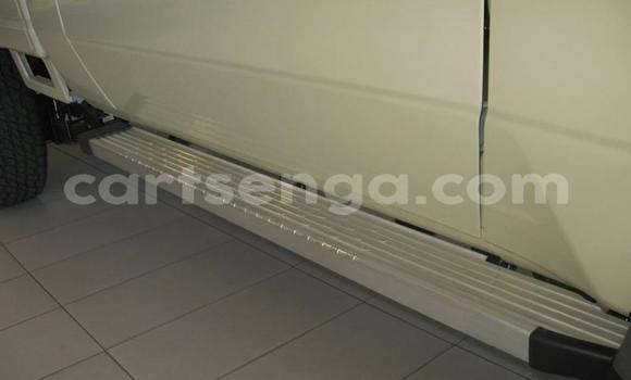 Nunua Ilio tumika Toyota Land Cruiser Beige Gari ndani ya Hlatikulu nchini Wilaya ya Shiselweni Nunua Ilio tumika Toyota Land Cruiser Beige Gari ndani ya Hlatikulu nchini Wilaya ya Shiselweni