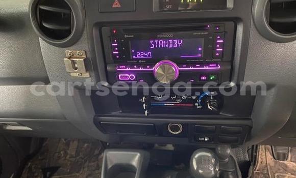 Nunua Ilio tumika Toyota Land Cruiser White Gari ndani ya Bulembu nchini Hhohho Nunua Ilio tumika Toyota Land Cruiser White Gari ndani ya Bulembu nchini Hhohho