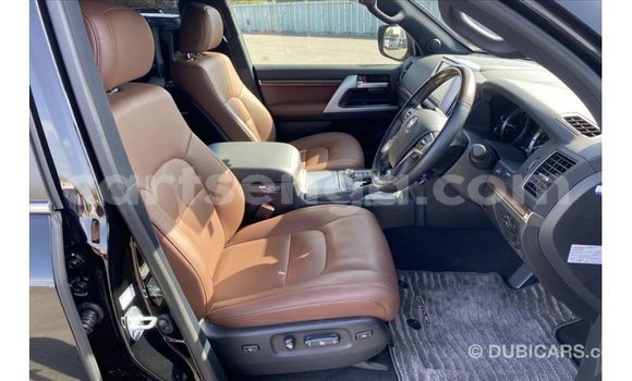 Acheter Import Voiture Toyota Land Cruiser Noir à Import - Dubai, Hhohho Acheter Import Voiture Toyota Land Cruiser Noir à Import - Dubai, Hhohho