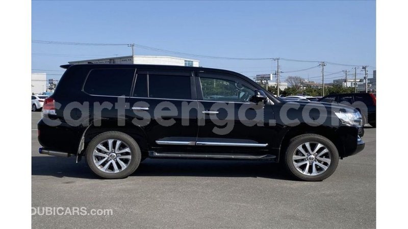 Big with watermark toyota land cruiser hhohho import dubai 17119