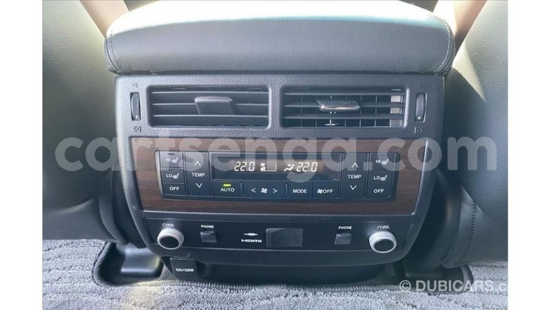 Big with watermark toyota land cruiser hhohho import dubai 17119