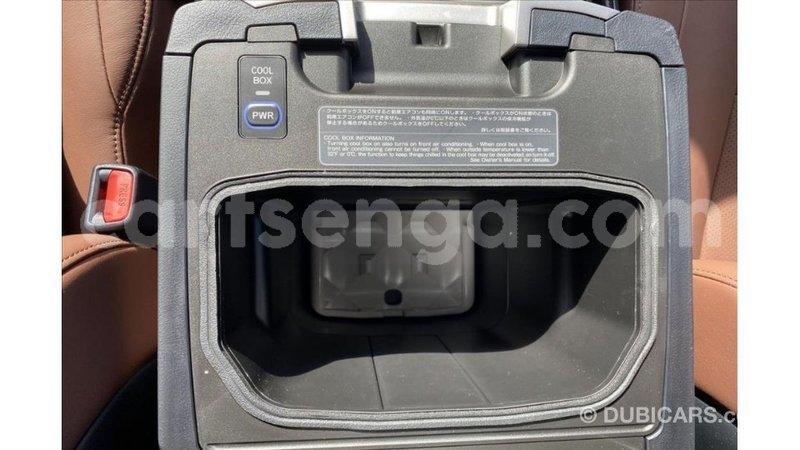 Big with watermark toyota land cruiser hhohho import dubai 17119