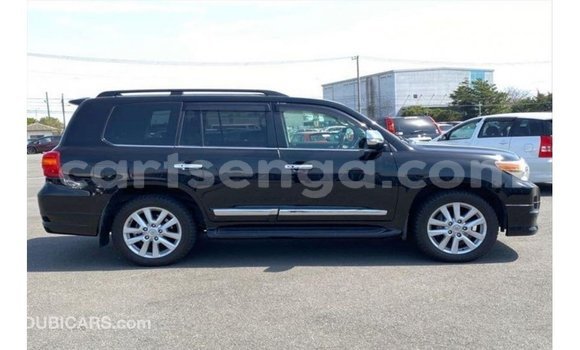 Nunua Imported Toyota Land Cruiser Black Gari ndani ya Import - Dubai nchini Hhohho Nunua Imported Toyota Land Cruiser Black Gari ndani ya Import - Dubai nchini Hhohho