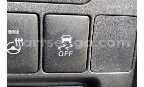 Nunua Imported Toyota Land Cruiser Black Gari ndani ya Import - Dubai nchini Hhohho Nunua Imported Toyota Land Cruiser Black Gari ndani ya Import - Dubai nchini Hhohho