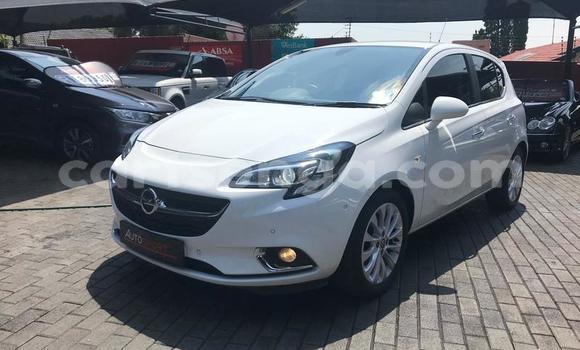 Nunua Ilio tumika Opel Corsa White Gari ndani ya Mbabane nchini Manzini Nunua Ilio tumika Opel Corsa White Gari ndani ya Mbabane nchini Manzini