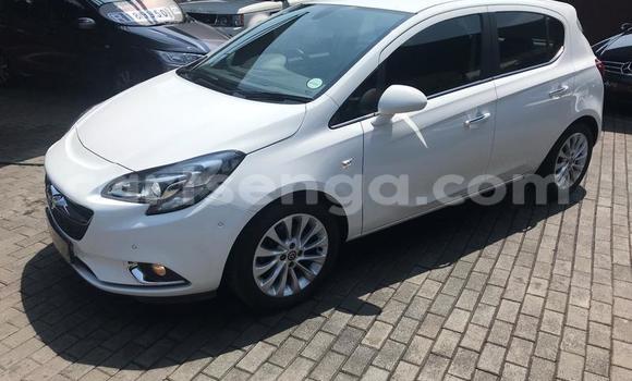 Nunua Ilio tumika Opel Corsa White Gari ndani ya Mbabane nchini Manzini Nunua Ilio tumika Opel Corsa White Gari ndani ya Mbabane nchini Manzini