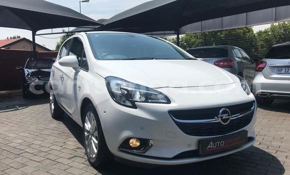 Nunua Ilio tumika Opel Corsa White Gari ndani ya Mbabane nchini Manzini Nunua Ilio tumika Opel Corsa White Gari ndani ya Mbabane nchini Manzini