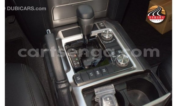 Buy Import Toyota Land Cruiser Other Car in Import - Dubai in Hhohho Buy Import Toyota Land Cruiser Other Car in Import - Dubai in Hhohho