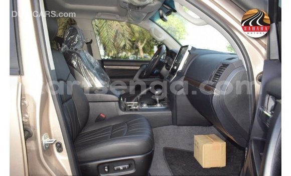 Buy Import Toyota Land Cruiser Other Car in Import - Dubai in Hhohho Buy Import Toyota Land Cruiser Other Car in Import - Dubai in Hhohho