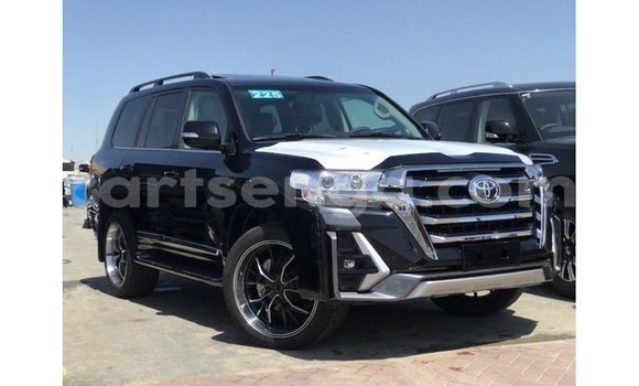 Acheter Import Voiture Toyota Land Cruiser Noir à Import - Dubai, Hhohho Acheter Import Voiture Toyota Land Cruiser Noir à Import - Dubai, Hhohho