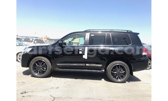 Acheter Import Voiture Toyota Land Cruiser Noir à Import - Dubai, Hhohho Acheter Import Voiture Toyota Land Cruiser Noir à Import - Dubai, Hhohho