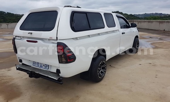 Buy Used Toyota Hilux White Car in Big Bend in Lubombo District Buy Used Toyota Hilux White Car in Big Bend in Lubombo District