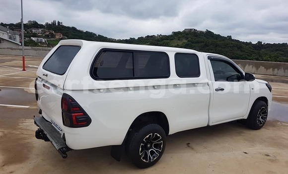 Buy Used Toyota Hilux White Car in Big Bend in Lubombo District Buy Used Toyota Hilux White Car in Big Bend in Lubombo District