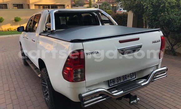Buy Used Toyota Hilux White Car in Big Bend in Lubombo Buy Used Toyota Hilux White Car in Big Bend in Lubombo