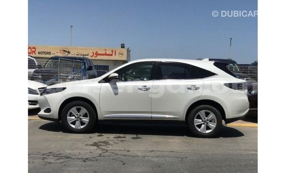 Nunua Imported Toyota Harrier White Gari ndani ya Import - Dubai nchini Hhohho Nunua Imported Toyota Harrier White Gari ndani ya Import - Dubai nchini Hhohho