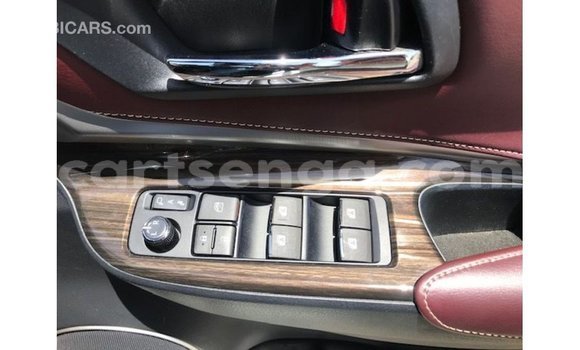 Nunua Imported Toyota Harrier White Gari ndani ya Import - Dubai nchini Hhohho Nunua Imported Toyota Harrier White Gari ndani ya Import - Dubai nchini Hhohho