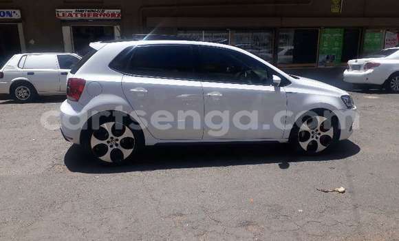 Buy Used Volkswagen Polo White Car in Bhunya in Manzini Buy Used Volkswagen Polo White Car in Bhunya in Manzini