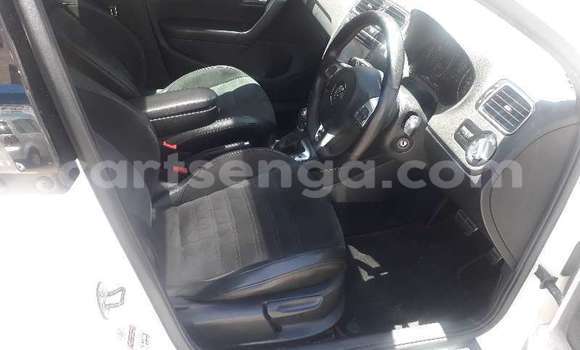 Buy Used Volkswagen Polo White Car in Bhunya in Manzini Buy Used Volkswagen Polo White Car in Bhunya in Manzini